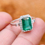 Natural Emerald Gemstone & Diamond Ring In 18k White Gold