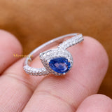 Unique Natural Blue Sapphire Gemstone With Diamond 18k White Gold Ring