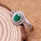 Natural Emerald Gemstone & Diamond Ring In 18k White Gold