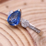 Natural Blue Sapphire Gemstone With Diamond 18k White Gold Ring
