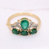 Beautiful Natural Emerald Gemstone & Diamond Crown Ring In 14k Yellow Gold