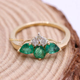 Natural Emerald Gemstone & Diamond Womens Ring In 14k Yellow Gold