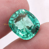 Natural Emerald Cushion Shaped Faceted Gemstone 12X10.5mm Healing Loose Gemstone For Making Jewelry