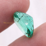 Natural Emerald Cushion Shaped Faceted Gemstone 12X10.5mm Healing Loose Gemstone For Making Jewelry